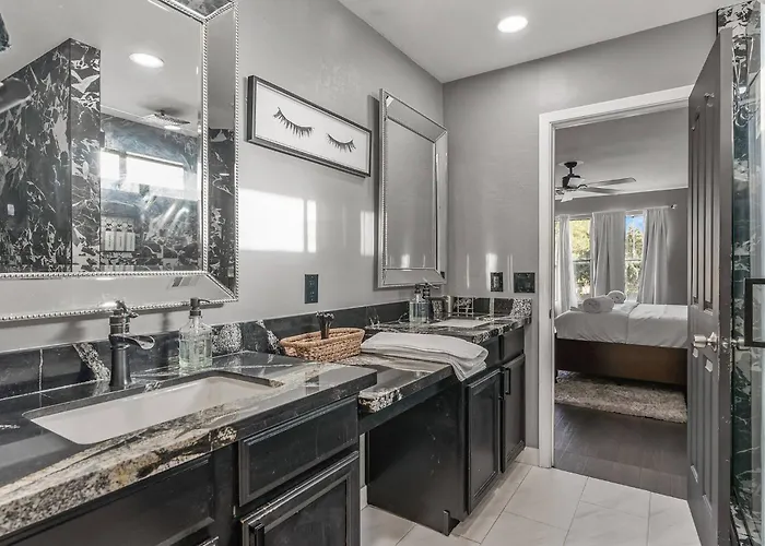 Spacious Entire 4b & 2.5b In Arizona Holiday home *
