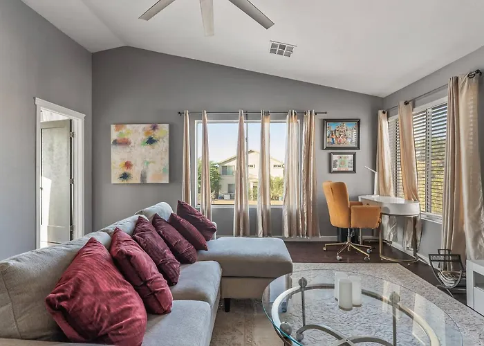 Spacious Entire 4b & 2.5b In Arizona Holiday home
