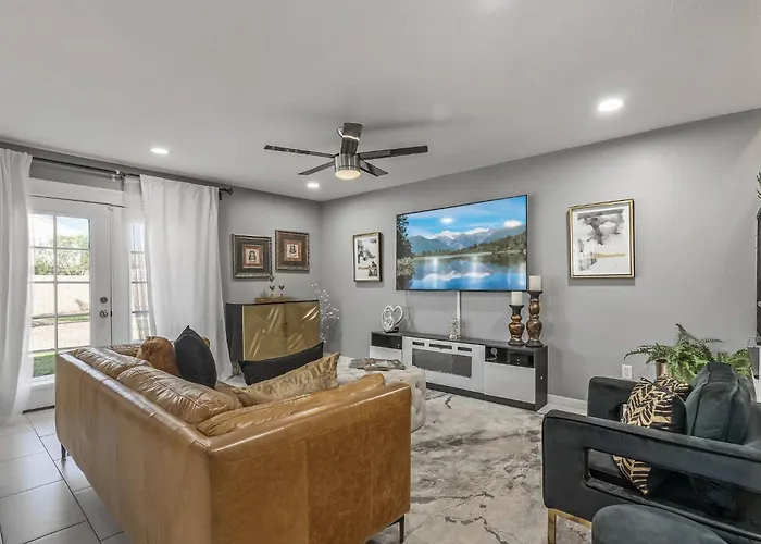 Spacious Entire 4b & 2.5b In Arizona *