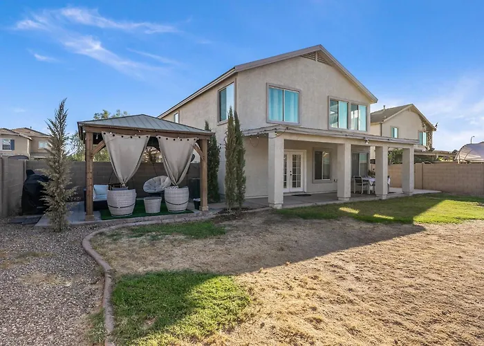 Spacious Entire 4b & 2.5b In Arizona Holiday home