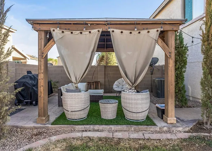 Spacious Entire 4b & 2.5b In Arizona