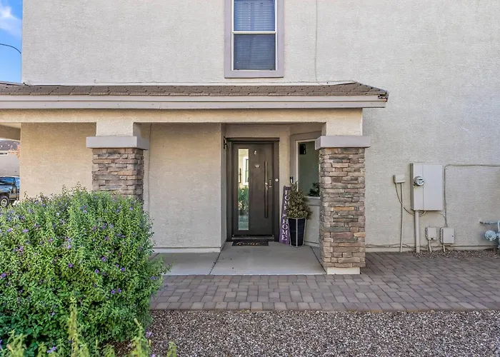 Spacious Entire 4b & 2.5b In Arizona Holiday home